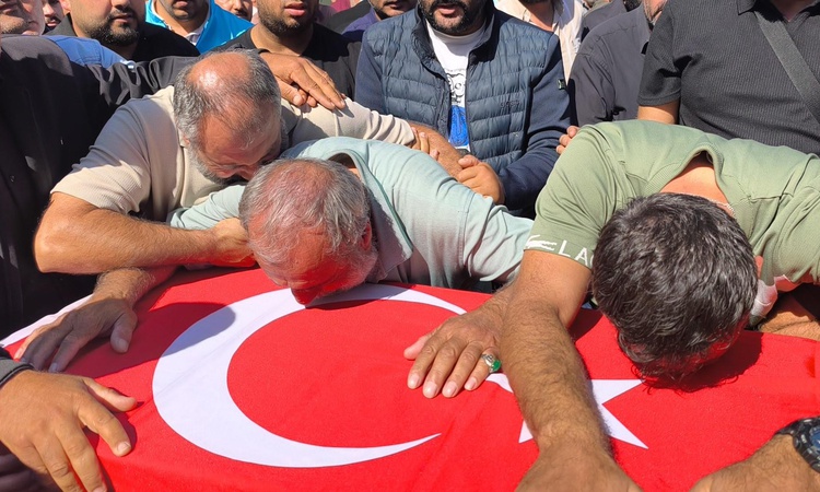 Batan gemide can veren kardeşini uğurlayan ağabey: Allah’a emanet ol kardeşim ve Merak Edilenler