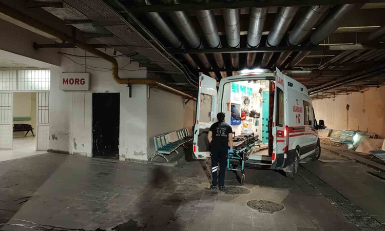 Batman Kozluk'ta balkon yıkayan 53 yaşındaki kadın akıma kapılarak yaşamını yitirdi: Gelişmeler Takip Ediliyor