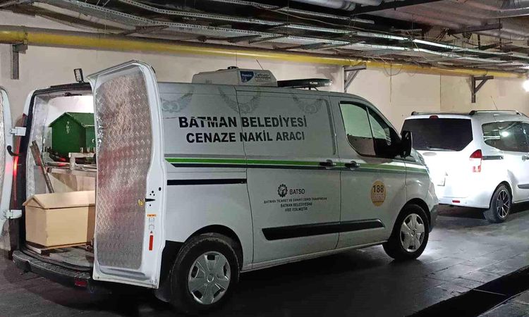 Sıcak Gündem: Batman'da trafik kazası: 18 yaşındaki motosiklet sürücüsü yaşamını yitirdi - Haberleri