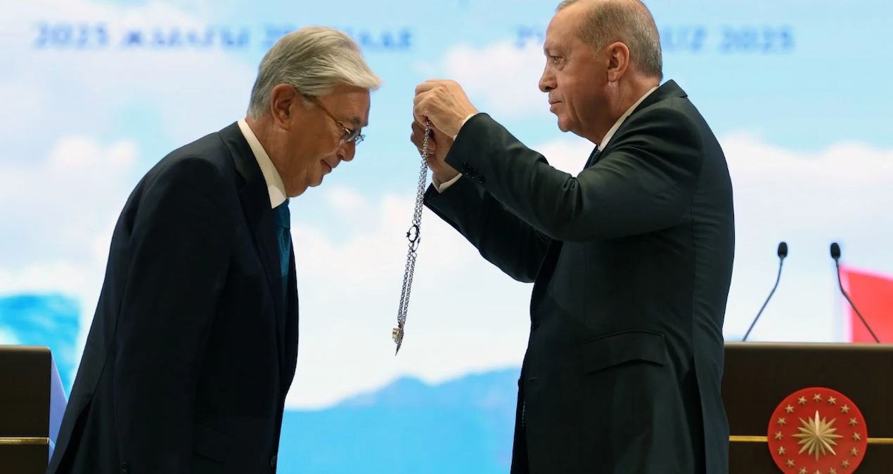 Ayrıntılar Netleşti: Bay Cömert çok ayıp etti: Cumhurbaşkanı Erdoğan Devlet Nişanı ile ödüllendirmişti - En So