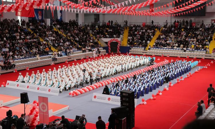 Sıcak Gündem: Bayburt’ta 246 öğrenci hafızlık icazeti aldı - Son Dakika Haberleri: Gelişmeler Takip Ediliyor