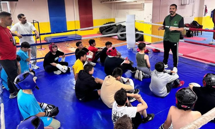 Bayburt’ta boks sporcularına bağımlılıkla mücadele eğitimi verildi - Haberleri ve Merak Edilenler