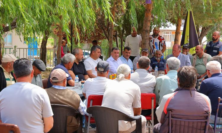 Sıcak Gündem: Bayburt Valisi Eldivan, Akşar Köyünde Vatandaşlarla Buluştu - Son Dakika Haberleri ve Merak Edil