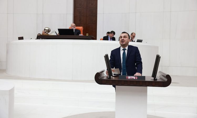 Kritik Açıklama: Bekir Başevirgen: “İktidar, yıllardır 'Hiç olmazsa patates, soğan yer ayakta kalırız' diyen v