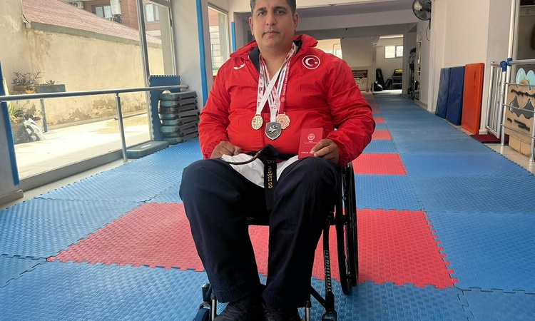 Bel kemiği kırılan Mehmet Erol Arabacı, 8 ayda para tekvandoda Türkiye ikincisi oldu ve Merak Edilenler