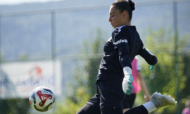 Kritik Açıklama: Beşiktaş Kadın Futbol Takımı Bolu Kampında - Haberleri | İşte Tüm Ayrıntılar