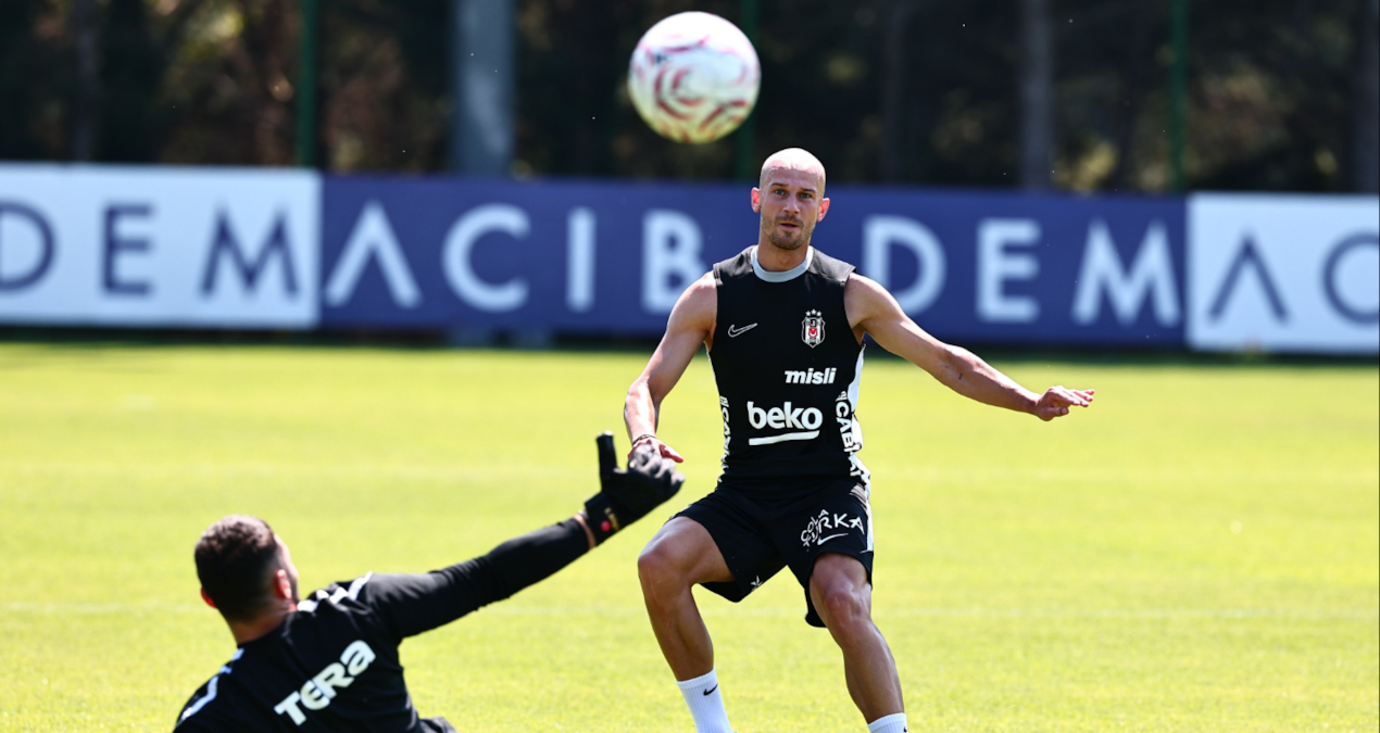 Kritik Açıklama: Beşiktaş kamp kadrosunu tüm detaylarıyla paylaştı - Haberleri