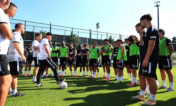 Ayrıntılar Netleşti: Beşiktaş, Midtjylland maçı hazırlıklarını sürdürdü - Haberleri ve Merak Edilenler
