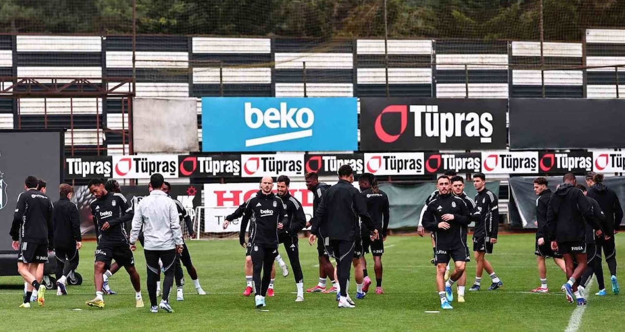 Son Gelişme: Beşiktaş'ta akıllara zarar 'operasyon': Listede tam 23 isim var - Haberleri - Son Dakika Bilgiler