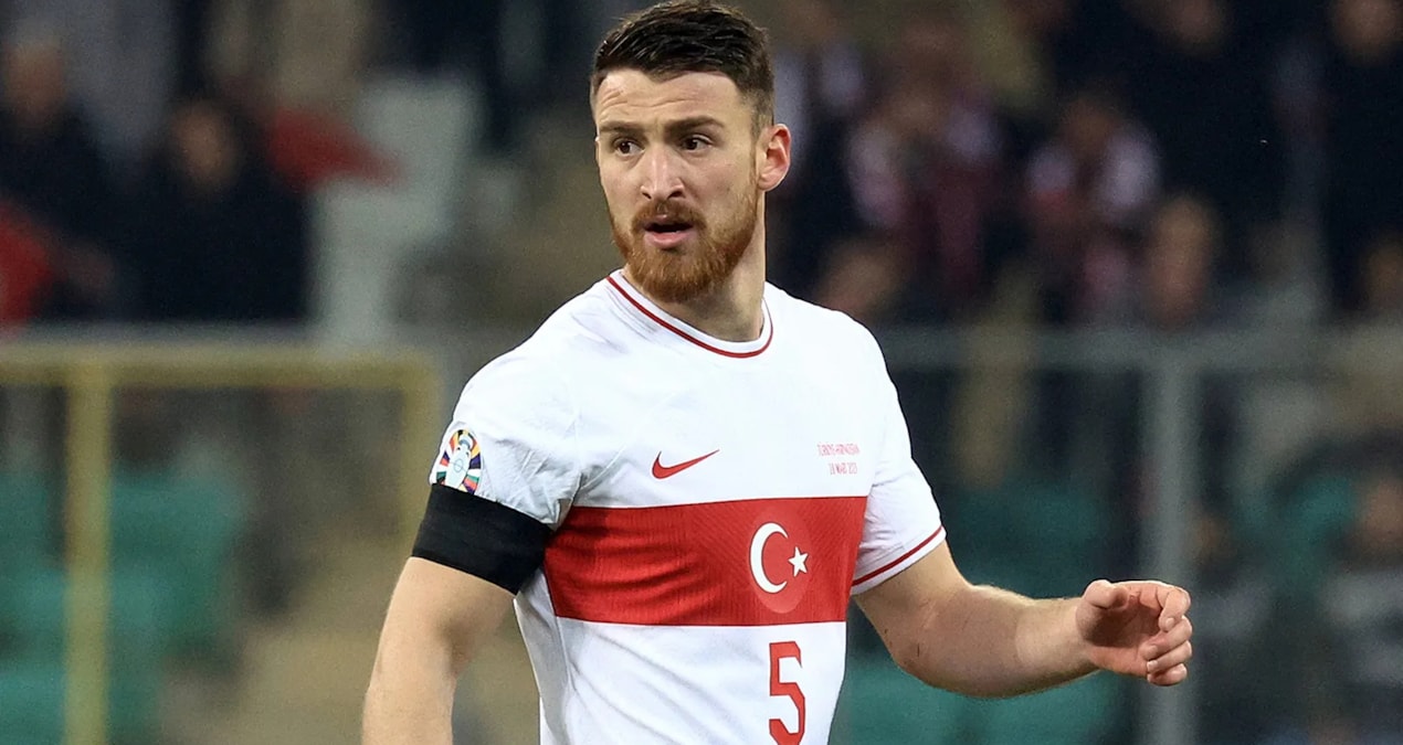 Son Gelişme: Beşiktaş'ta Salih Özcan tamam! Sırada iki yıldız var - En Son Haber: Gelişmeler Takip Ediliyor