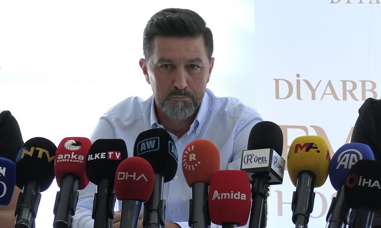 Besnik Hasi kimdir? Amedspor'u Süper Lig'de zirveye taşıyan hoca nereli? - Son Dakika Bilgileri