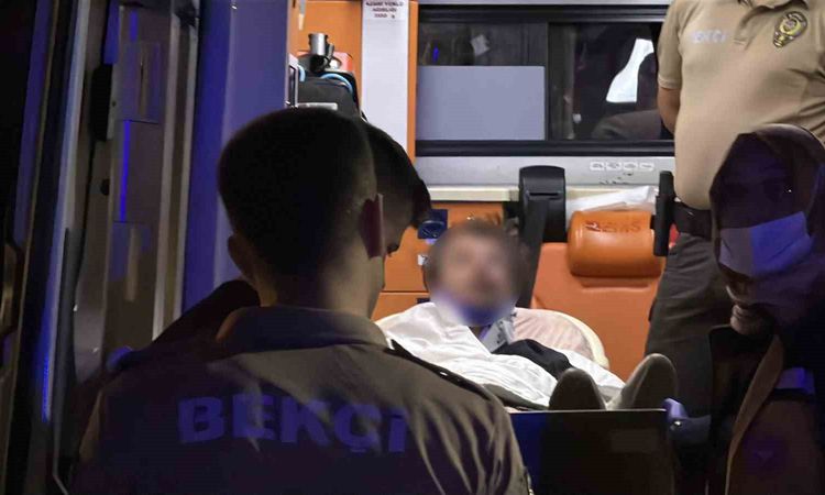 Beyin kanaması geçiren şahıs hastaneden kaçtı, evinde bulundu - Son Dakika: Gelişmeler Takip Ediliyor