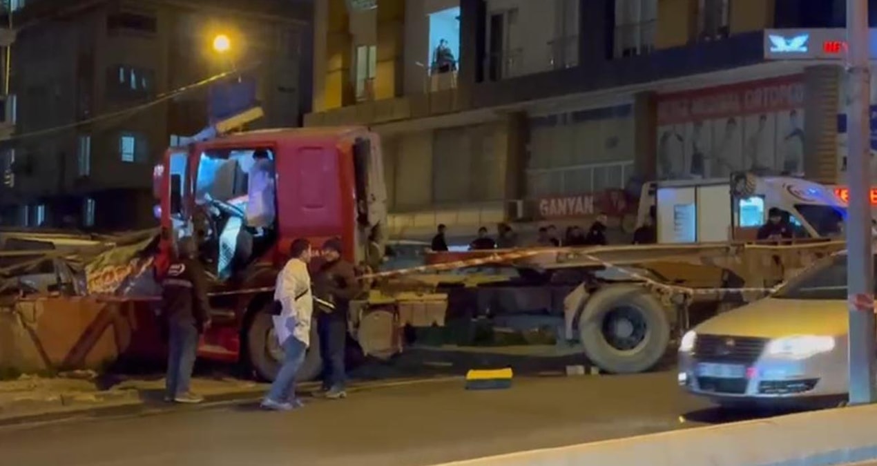 Son Gelişme: Beylikdüzü'nde TIR'ın çarptığı yaya yaşamını yitirdi - Son Dakika - Son Dakika Bilgileri