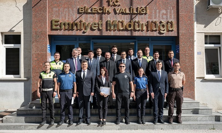 Bilecik’te başarılı emniyet personelleri ödüllendirildi - Son Dakika Bilgileri
