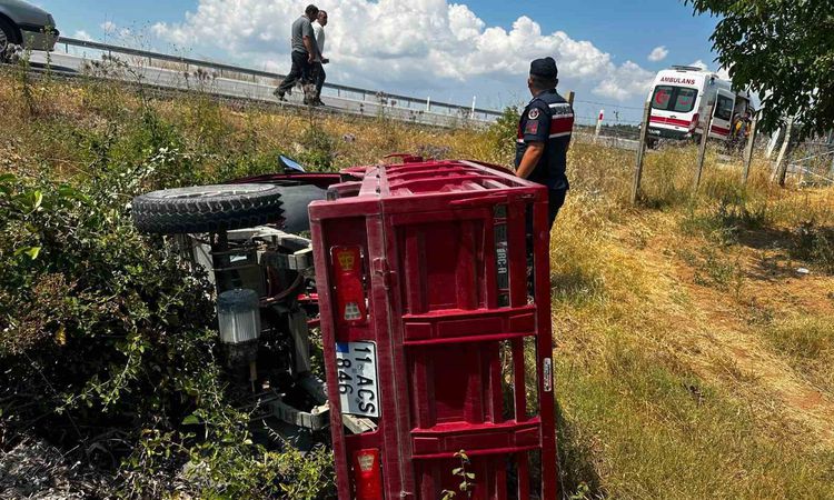Gündemden Son Bilgiler: Bilecik'te Elektrikli Motosiklet Kazası: Sürücü Yaralandı - Son Dakika Haberleri | İşt
