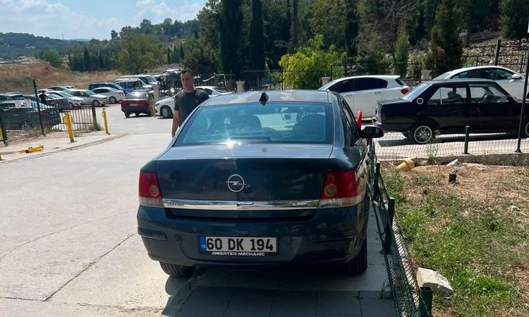 Son Gelişme: Bilecik'te Kaldırıma Pes Dedirten Park - Haberleri - Son Dakika Bilgileri
