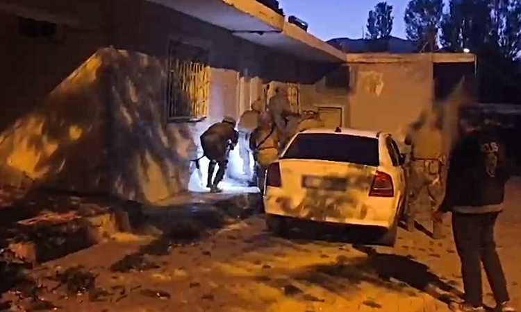 Bitlis’te sosyal medyada suç örgütünü öven şahıslara operasyon: 3 tutuklama | İşte Tüm Ayrıntılar