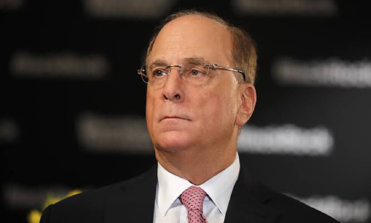 Son Gelişme: BlackRock CEO'su: "Yapay zeka çağında daha çok tesisatçıya, daha az avukata ihtiyacımız var" - So