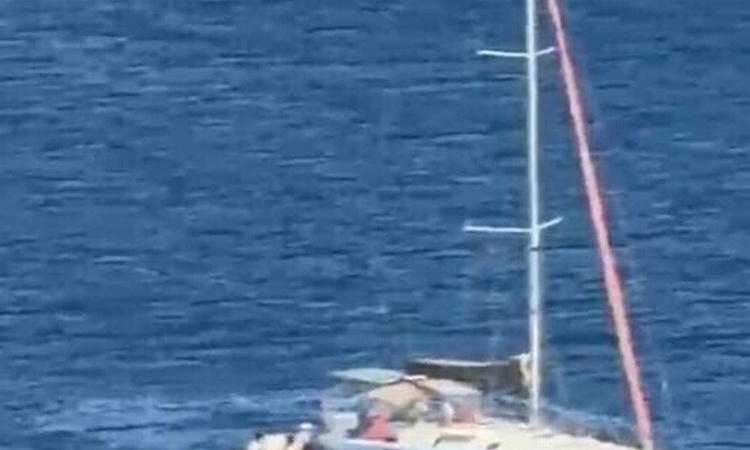 Bodrum'da 2 yelkenli teknede 22 kaçak göçmen yakalandı, 3 şüpheli gözaltında - Son Dakika Bilgileri