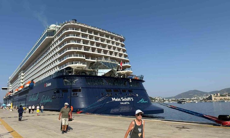 Kritik Açıklama: Bodrum'a 620 milyon dolarlık dev gemi geldi - Son Dakika