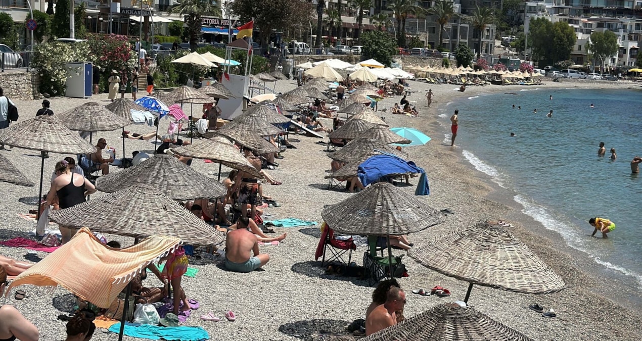 Bodrum'da bayram tatilinde sahillerde yoğunluk - En Son Haber - Son Dakika Bilgileri