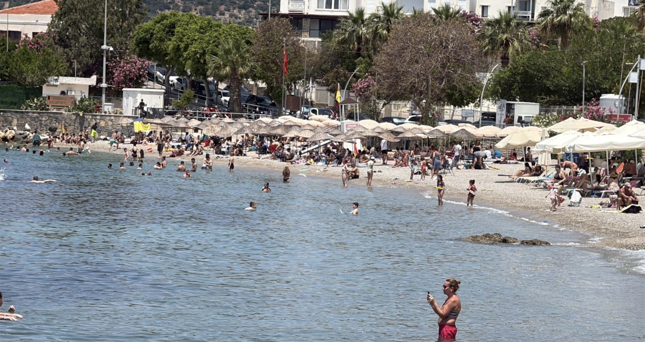 Kritik Açıklama: Bodrum’da bayramın ikinci gününde sahillerde yoğunluk sürüyor - En Son Haber