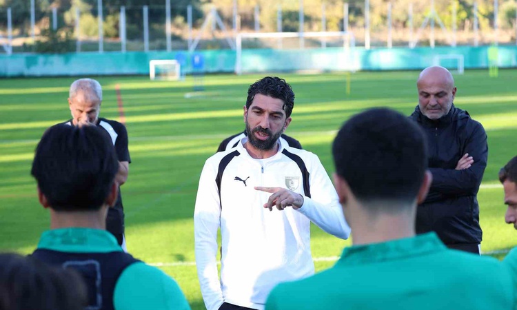 Bodrum FK, Antalyaspor deplasmanında üst üste üçüncü galibiyeti hedefliyor: Gelişmeler Takip Ediliyor