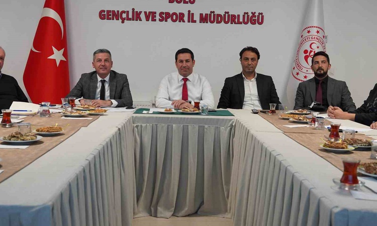 Bolu Gençlik ve Spor İl Müdürlüğü, 2026-2027 okul sporları sezonu için toplantı yaptı ve Merak Edilenler