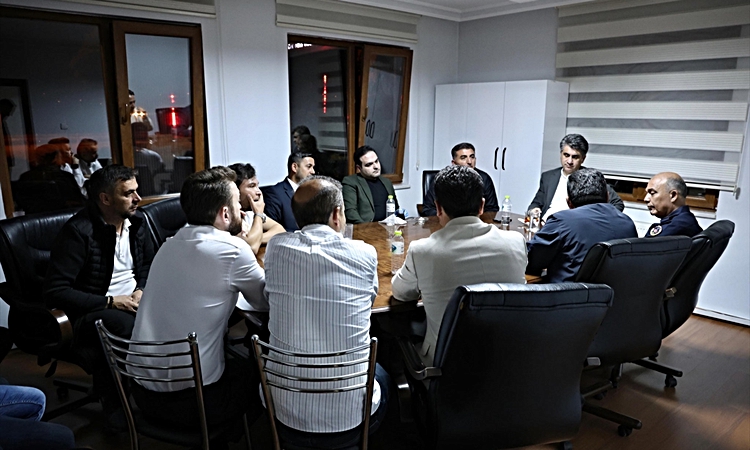 Bolu'da yangın çıkan geri dönüşüm deposunda soğutma çalışmaları sürüyor | İşte Tüm Ayrıntılar