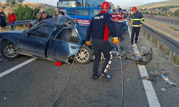 Ayrıntılar Netleşti: Bolu'da zincirleme kaza: 2 ölü, 2 yaralı - Son Dakika | İşte Tüm Ayrıntılar