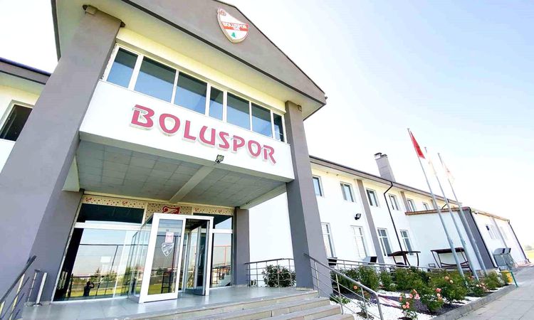 4 former Boluspor executives detained in betting investigation.