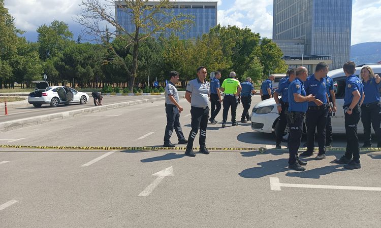 A fight with a shotgun and a gun in the courthouse parking lot after the divorce case; 5 detained - News