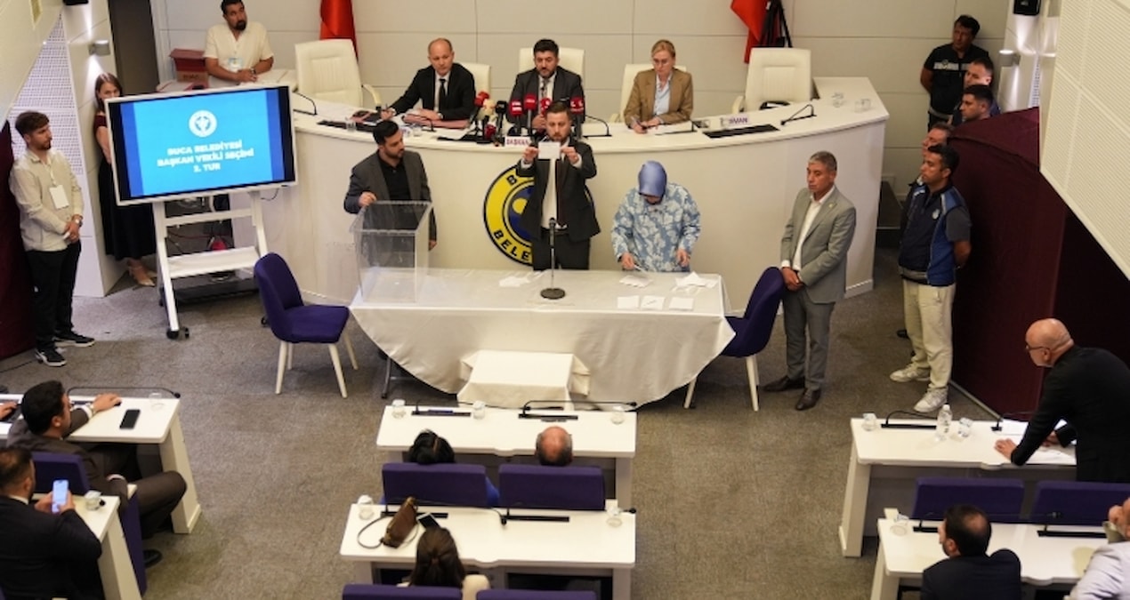 Gündemden Son Bilgiler: Buca Belediyesi Başkanvekilliğine Hüseyin Benzer seçildi - En Son Haber ve Merak Edile