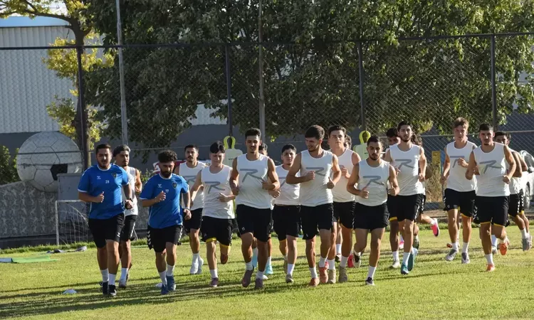 Gündemden Son Bilgiler: Bucaspor 1928 sahaya indi - Son Dakika Haberleri: Gelişmeler Takip Ediliyor