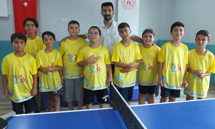 Gündemden Son Bilgiler: Burhaniye'de Yaz Spor Okullarına Yoğun İlgi: Lisanslı Sporcu Sayısı 5 Bine Yaklaştı -