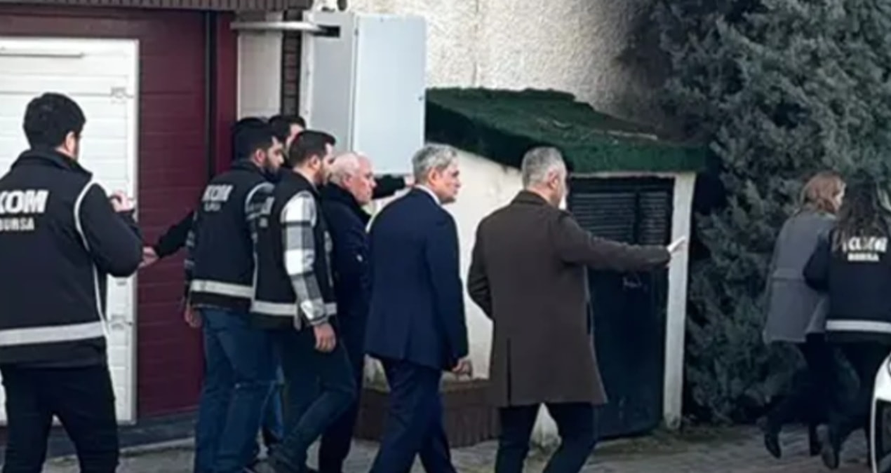 Kritik Açıklama: Bursa Büyükşehir Belediye Başkanı Mustafa Bozbey yakalanarak gözaltına sevk edildi! İşte 59 k