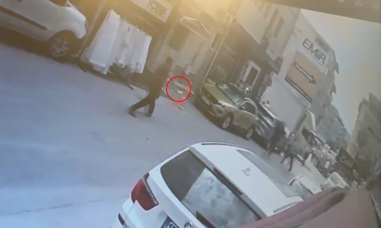 Gündemden Son Bilgiler: Bursa'da İki Aile Arasında Kavga: 6 Yaralı - Son Dakika: Gelişmeler Takip Ediliyor