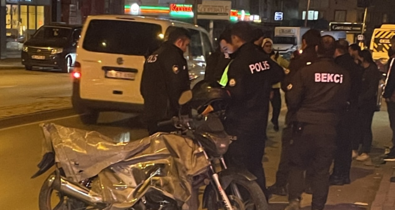 Gündemden Son Bilgiler: Bursa'da iki motosiklet çarpıştı: Biri hamile 2 kişi yaralandı - Son Dakika ve Merak E