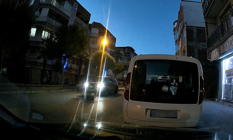 Sıcak Gündem: Bursa'da Yolun Karşısına Geçen 72 Yaşındaki Kadın Kazada yaşamını yitirdi - Haberleri | İşte Tüm