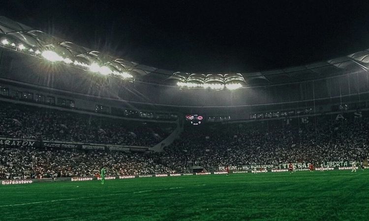 Sıcak Gündem: Bursaspor'un ilk 8 haftalık maç programı netleşti - Son Dakika Haberleri ve Merak Edilenler