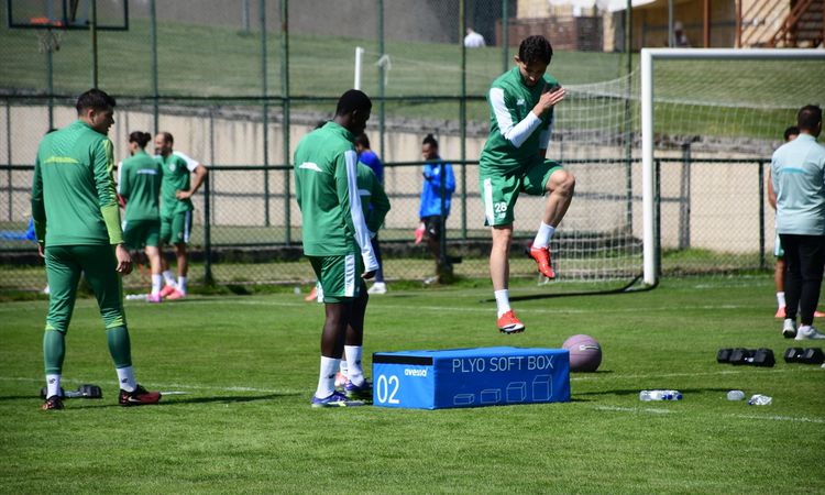 Ayrıntılar Netleşti: Bursaspor, yeni sezon hazırlıklarını Düzce'de sürdürdü - Son Dakika Haberleri - Son Dakik