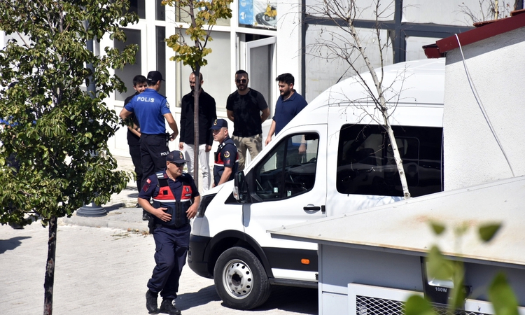 Büşra bebek soruşturmasının şüphelileri adliyede - Son Dakika Bilgileri