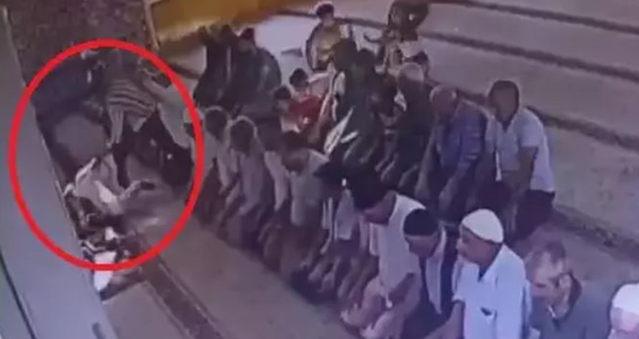 Kritik Açıklama: Camide namaz kılan komşusunu öldürdü: Mahkemeden tepki çeken karar - Son Dakika Haberleri: Ge