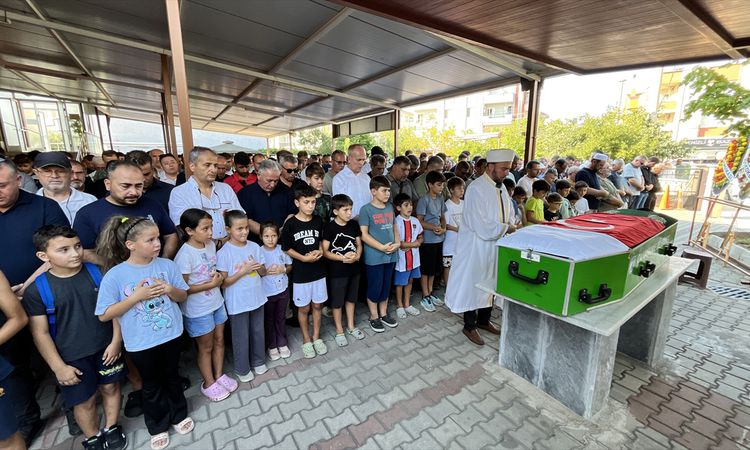 Son Gelişme: Çanakkale'de 9 Yaşındaki Yusuf Talha Son Yolculuğuna Uğurlandı - Haberleri ve Merak Edilenler