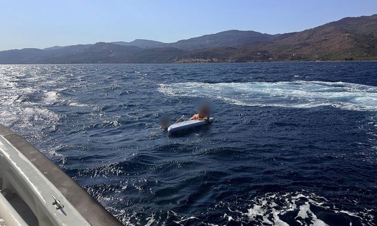 Çanakkale Boğazı'nda Sürüklenen 2 Kürek Sörfçüsü Kurtarıldı - Son Dakika | İşte Tüm Ayrıntılar