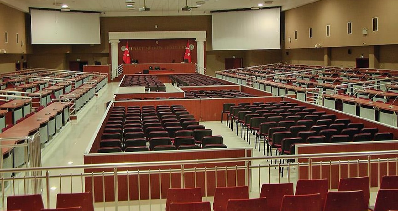 Son Gelişme: Canlı yayın beklenirken sıkıyönetim uygulanacak - Son Dakika - Son Dakika Bilgileri