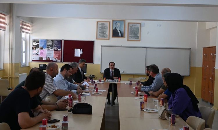 Çay’da ’Hayat Boyu Öğrenme Komisyonu Toplantısı’ yapıldı - Haberleri | İşte Tüm Ayrıntılar