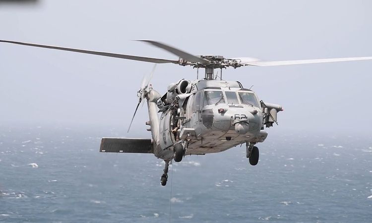 Kritik Açıklama: CENTCOM: İran ablukasını ihlal etmeye çalışan ticari gemiyi füzelerle durdurduk - Son Dakika