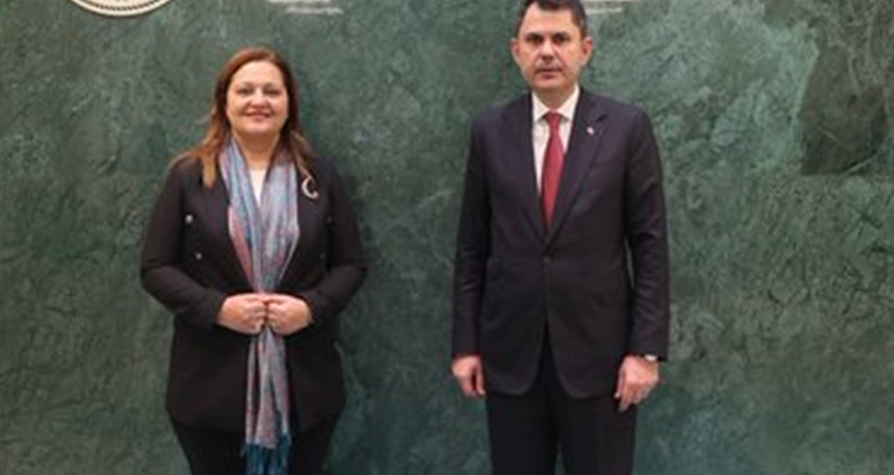 Gündemden Son Bilgiler: CHP'li Başkan Burcu Köksal'dan Bakan Kurum'a ziyaret - Son Dakika Haberleri - Son Daki