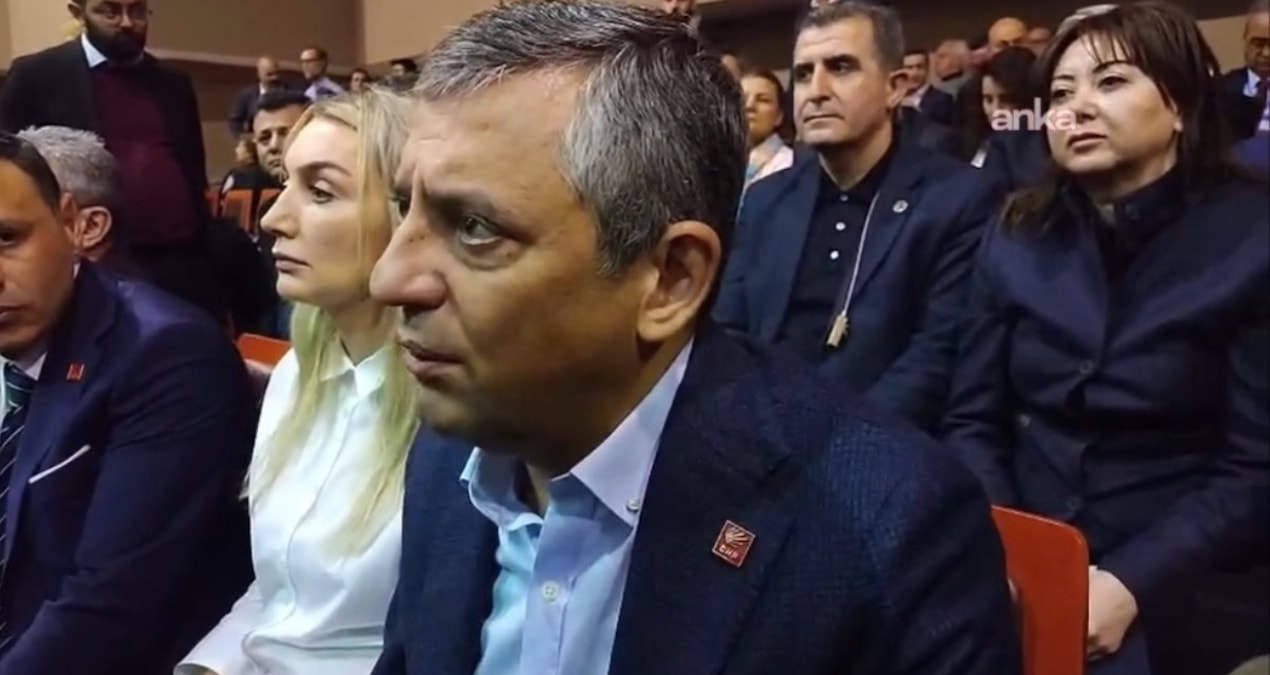 Gündemden Son Bilgiler: CHP lideri Özel'den İBB Davası hakimine tepki: İstiyor ki kaos, kriz, kavga çıksın - E